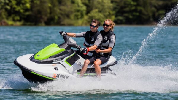 Yamaha EX Waverunner Specifications