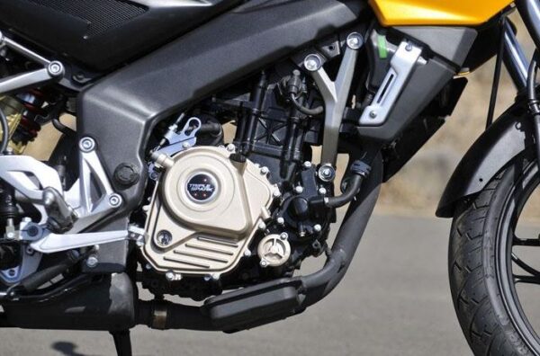 bajaj pulsar 200 ns engine