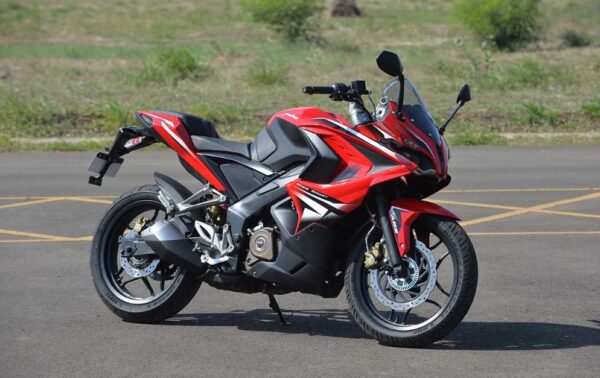 bajaj pulsar rs 200 Bike 14