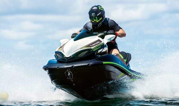 Kawasaki Jet Ski Ultra 310R Key Features