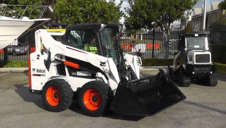 Bobcat S590 New Price, Specs, Weight, Reviews Oil capacity