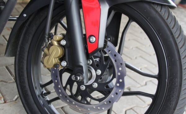 Bajaj Pulsar AS150 bike brakes