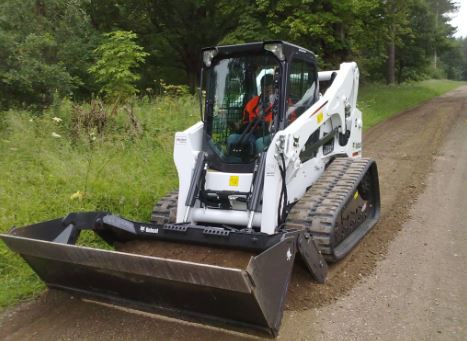 Bobcat T770 Compact Track Loader Specifications