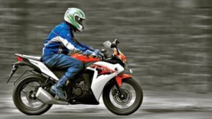 Honda CBR 150R mileage