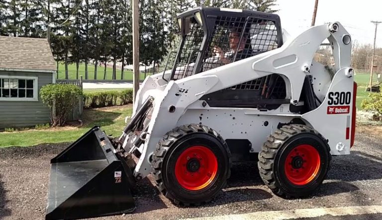 Bobcat S300 Price, Specs, Reviews, Lift Capacity, Oil Capacity