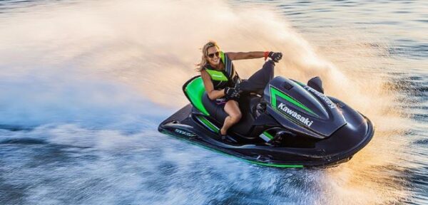 Kawasaki jet ski STX-15F top speed